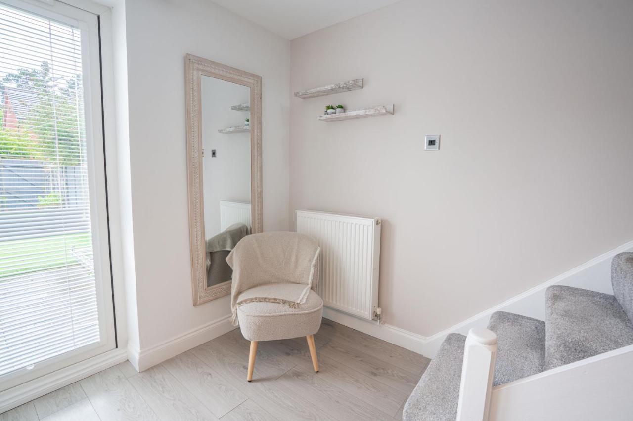 Stunning Abode 5 Min From Nec & Bhx, Pets Allowed Marston Green Exterior foto